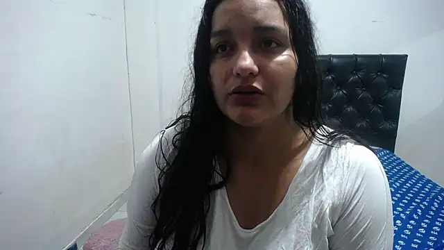 Snapshot of Laurenkenner_ chatting on 12/13/25, 08:04 Laurenkenner online show from 12/13/25, 08:04