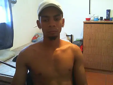 Snapshot of 29YOURZ_28_ chatting on 03/14/25, 09:24 29YOURZ 28 online show from 03/14/25, 09:24