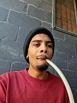 29YOURZ 28  online show from 10/24/25, 09:30