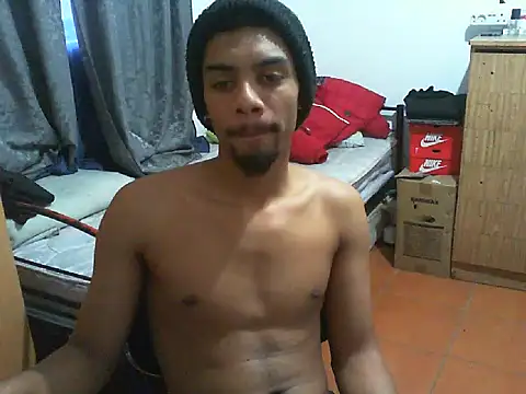 Snapshot of 29YOURZ_28_ chatting on 10/18/25, 04:31 29YOURZ 28 online show from 10/18/25, 04:31