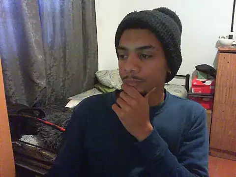 Snapshot of 29YOURZ_28_ chatting on 09/14/25, 06:58 29YOURZ 28 online show from 09/14/25, 06:58