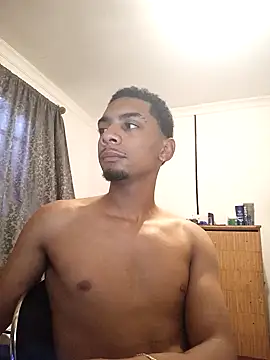 Snapshot of 29YOURZ_28_ chatting on 02/03/25, 04:31 29YOURZ 28 online show from 02/03/25, 04:31
