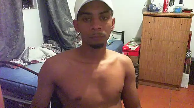 Snapshot of 29YOURZ_28_ chatting on 02/10/25, 07:07 29YOURZ 28 online show from 02/10/25, 07:07