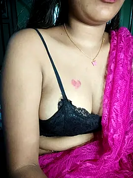 Snapshot of Ralisha_Rani chatting on 06/26/26, 10:21 Ralisha Rani online show from 06/26/26, 10:21
