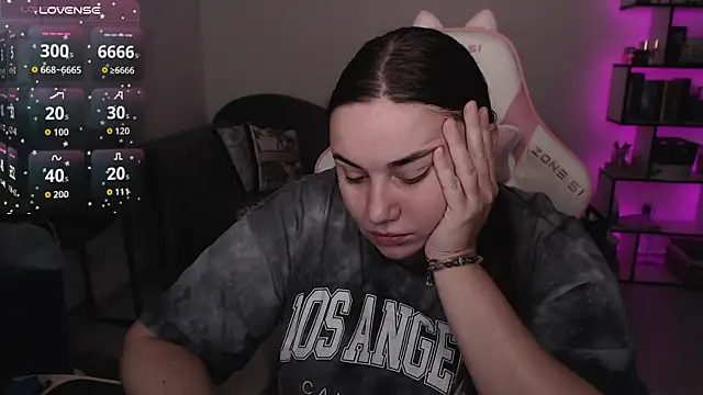 SexyWitch 666 online show from 10/20/25, 08:37