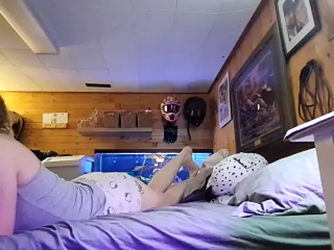 Ryan and Aurora online show from 03/31/26, 10:23