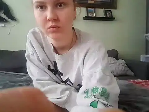 Ryan and Aurora online show from 01/13/25, 08:37