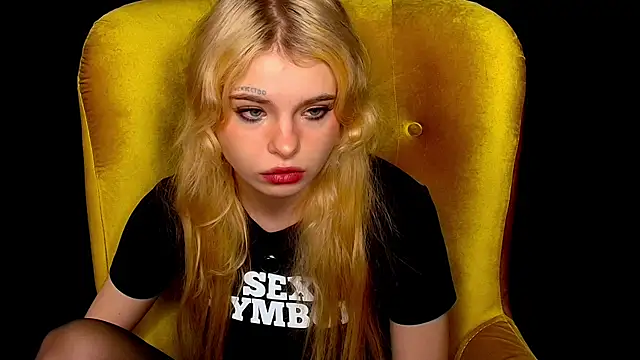 MisssLola online show from 11/03/25, 02:31