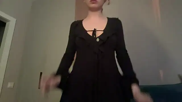 MisssLola online show from 04/09/26, 04:57