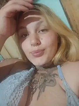 Aninhababyy online show from 07/23/26, 10:17