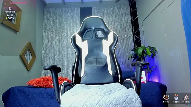 Snapshot of alex_bigcock11 chatting on 03/11/25, 12:06 alex bigcock11 online show from 03/11/25, 12:06