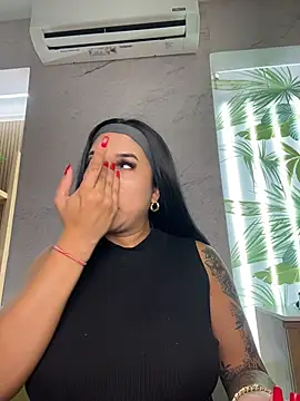 kiim taaylor online show from 11/30/25, 07:25