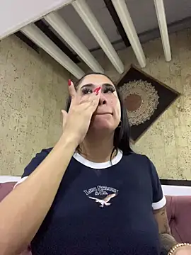 kiim taaylor online show from 12/22/25, 10:37