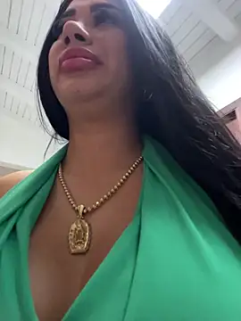 kiim taaylor online show from 10/31/25, 12:46