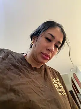 kiim taaylor online show from 06/10/26, 11:11