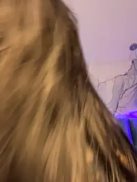 kiim taaylor online show from 11/12/25, 11:03