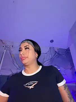 kiim taaylor online show from 12/21/25, 02:24