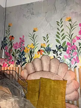 kiim taaylor online show from 10/15/25, 01:08