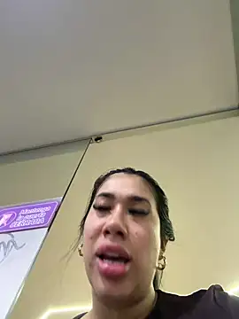 kiim taaylor online show from 06/17/26, 11:20