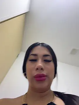 Snapshot of kiim_taaylor chatting on 06/28/26, 12:11 kiim taaylor online show from 06/28/26, 12:11