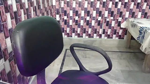 N-Natasha online show from 09/19/25, 05:17