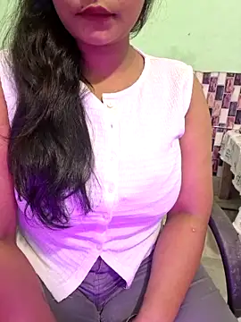 N-Natasha online show from 09/18/25, 12:35