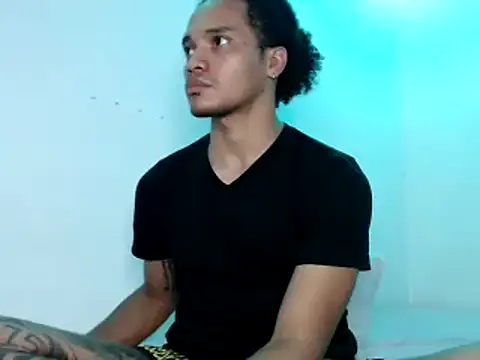 Snapshot of Brett_Black_ chatting on 12/03/24, 09:06 Brett Black online show from 12/03/24, 09:06