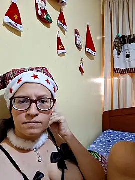 Snapshot of couple_orgasm chatting on 12/22/25, 09:26 couple orgasm online show from 12/22/25, 09:26