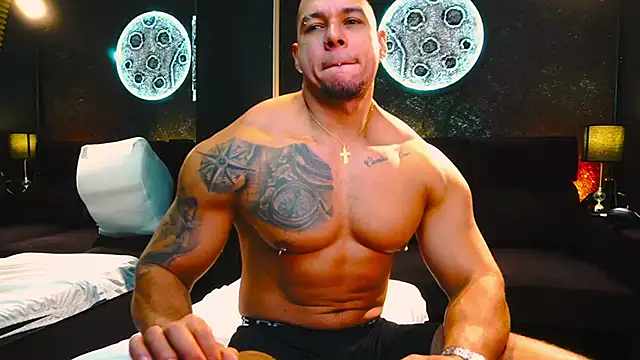 MassimoWalton2 online show from 09/23/25, 12:56