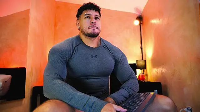 MassimoWalton2 online show from 06/02/26, 12:38