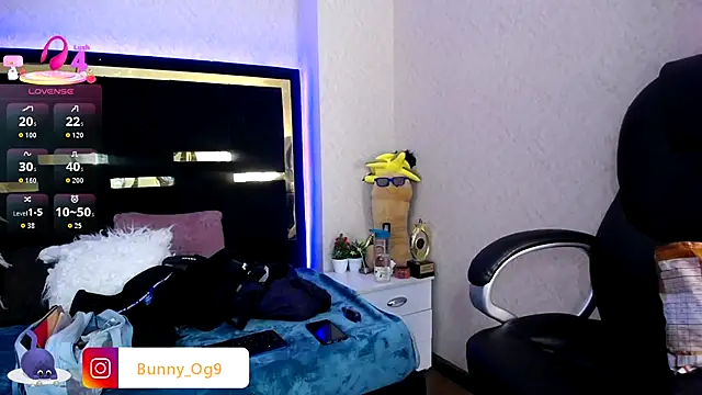 Bunny O online show from 09/12/25, 08:19