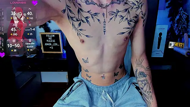 Snapshot of juniior_2311_ chatting on 03/05/25, 03:40 juniior 2311 online show from 03/05/25, 03:40