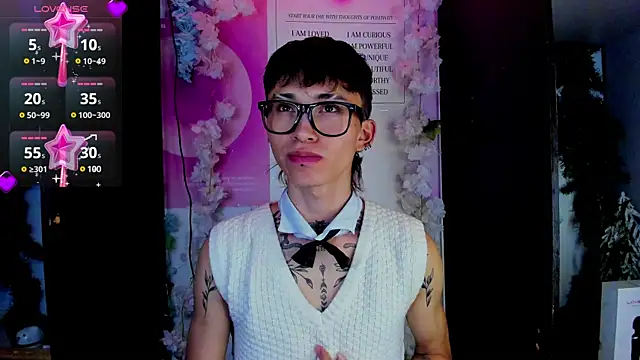 Snapshot of juniior_2311_ chatting on 02/19/25, 07:26 juniior 2311 online show from 02/19/25, 07:26