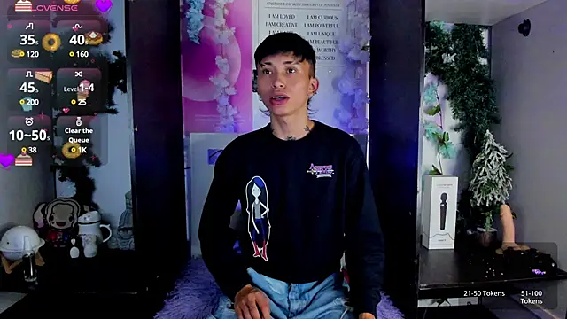 Snapshot of juniior_2311_ chatting on 02/06/25, 09:38 juniior 2311 online show from 02/06/25, 09:38