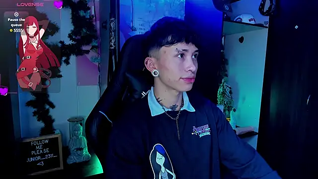 Snapshot of juniior_2311_ chatting on 03/14/25, 06:39 juniior 2311 online show from 03/14/25, 06:39