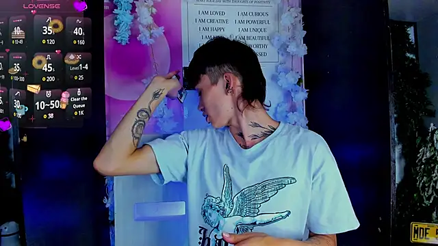 Snapshot of juniior_2311_ chatting on 02/16/25, 09:05 juniior 2311 online show from 02/16/25, 09:05