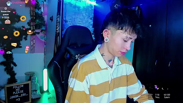 Snapshot of juniior_2311_ chatting on 03/15/25, 11:19 juniior 2311 online show from 03/15/25, 11:19