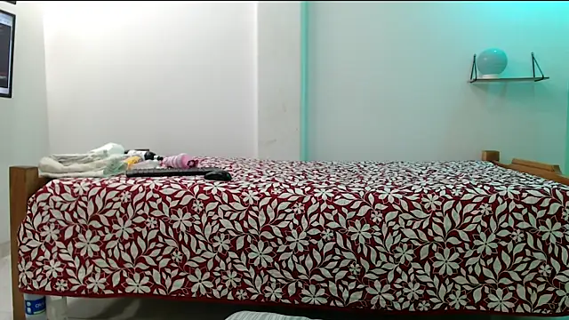 evaleribigtits18 online show from 03/29/26, 01:29