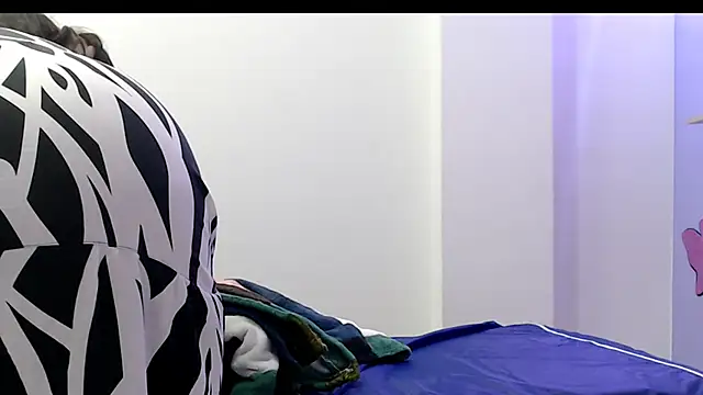 evaleribigtits18 online show from 11/14/25, 07:50