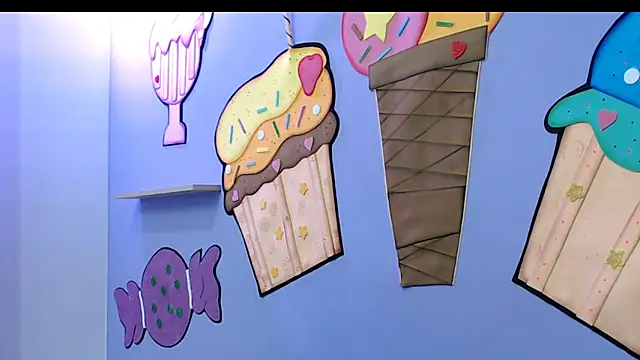 evaleribigtits18 online show from 11/17/25, 07:07