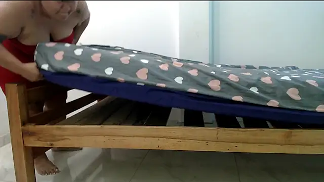 evaleribigtits18 online show from 03/10/26, 02:04