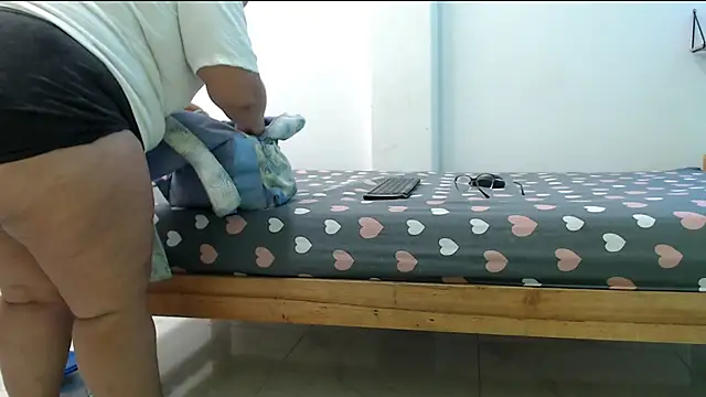 evaleribigtits18 online show from 03/11/26, 02:05