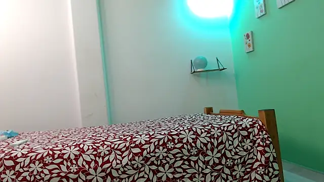 evaleribigtits18 online show from 04/09/26, 01:18