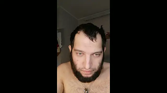 Snapshot of BISEXGOOD777 chatting on 11/28/25, 09:31 BISEXGOOD777 online show from 11/28/25, 09:31