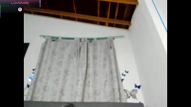 Laila Laly online show from 04/29/26, 03:49