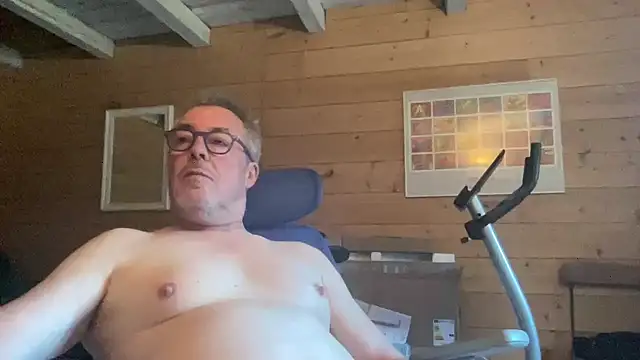 Snapshot of lelohop chatting on 03/05/25, 07:16 lelohop online show from 03/05/25, 07:16