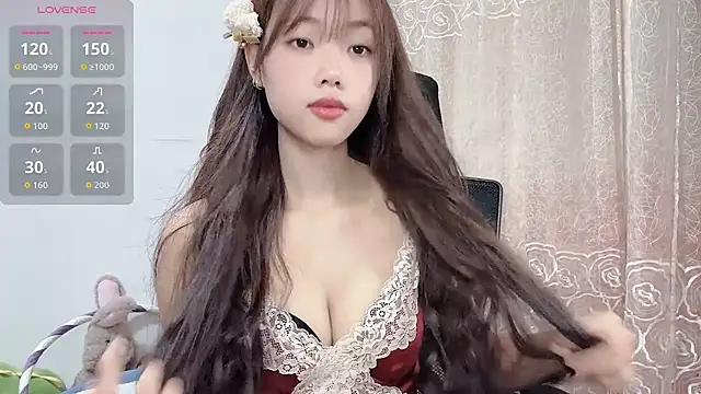 Snapshot of Lvy--v chatting on 11/29/25, 11:16 Lvy--v online show from 11/29/25, 11:16