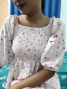 yhona darling online show from 04/11/26, 07:16