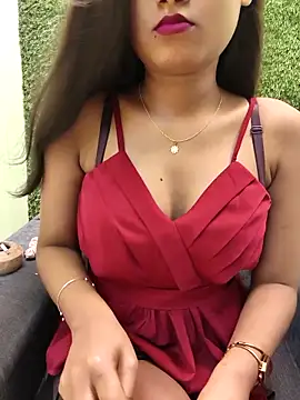 yhona darling online show from 04/04/26, 12:01