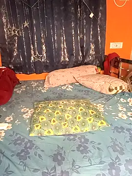 Hot Urvi online show from 11/08/25, 05:27